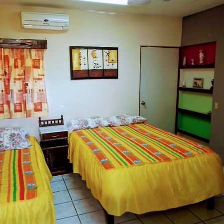 Apartamentos Osuna マサトラン エクステリア 写真