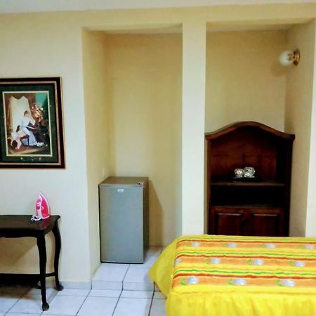 Apartamentos Osuna マサトラン エクステリア 写真