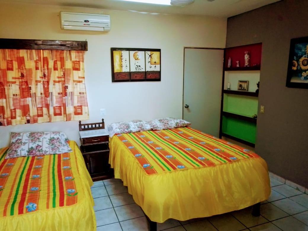 Apartamentos Osuna マサトラン エクステリア 写真